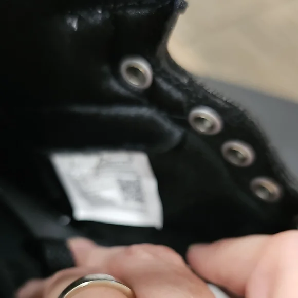 Nike Air Jordan 1 Retro High OG in Black SILVER And White 'Satin Shadow' - Picture 7 of 8